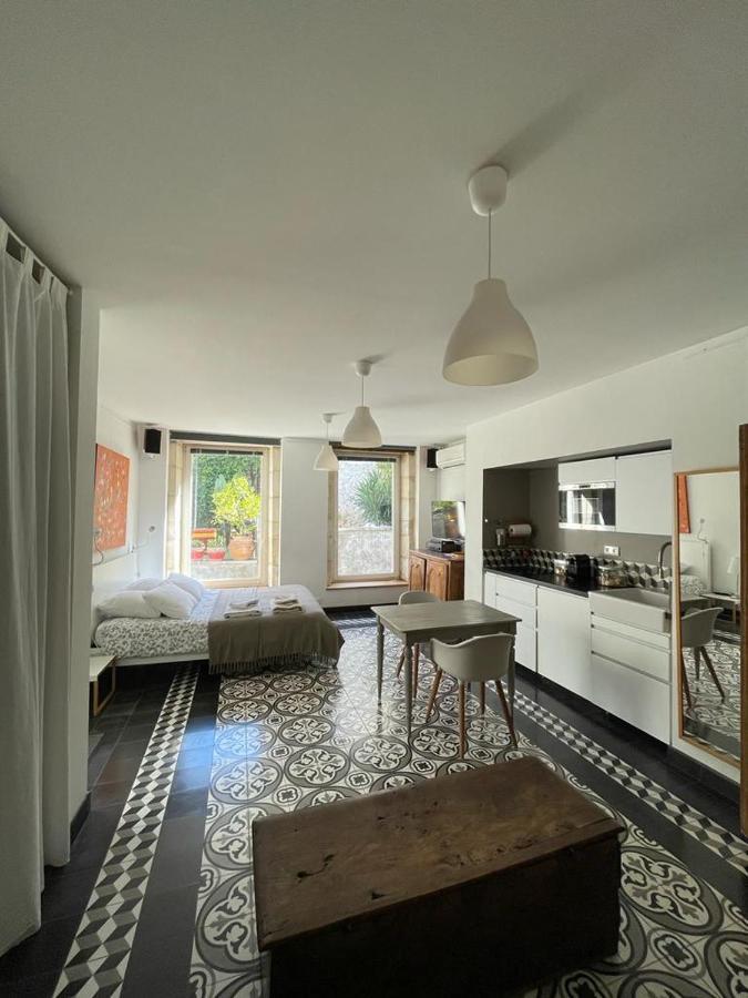 Le Bonheur De La Campagne A La Ville - Grand Studio En Plein Coeur De La Ville Nîmes Dış mekan fotoğraf